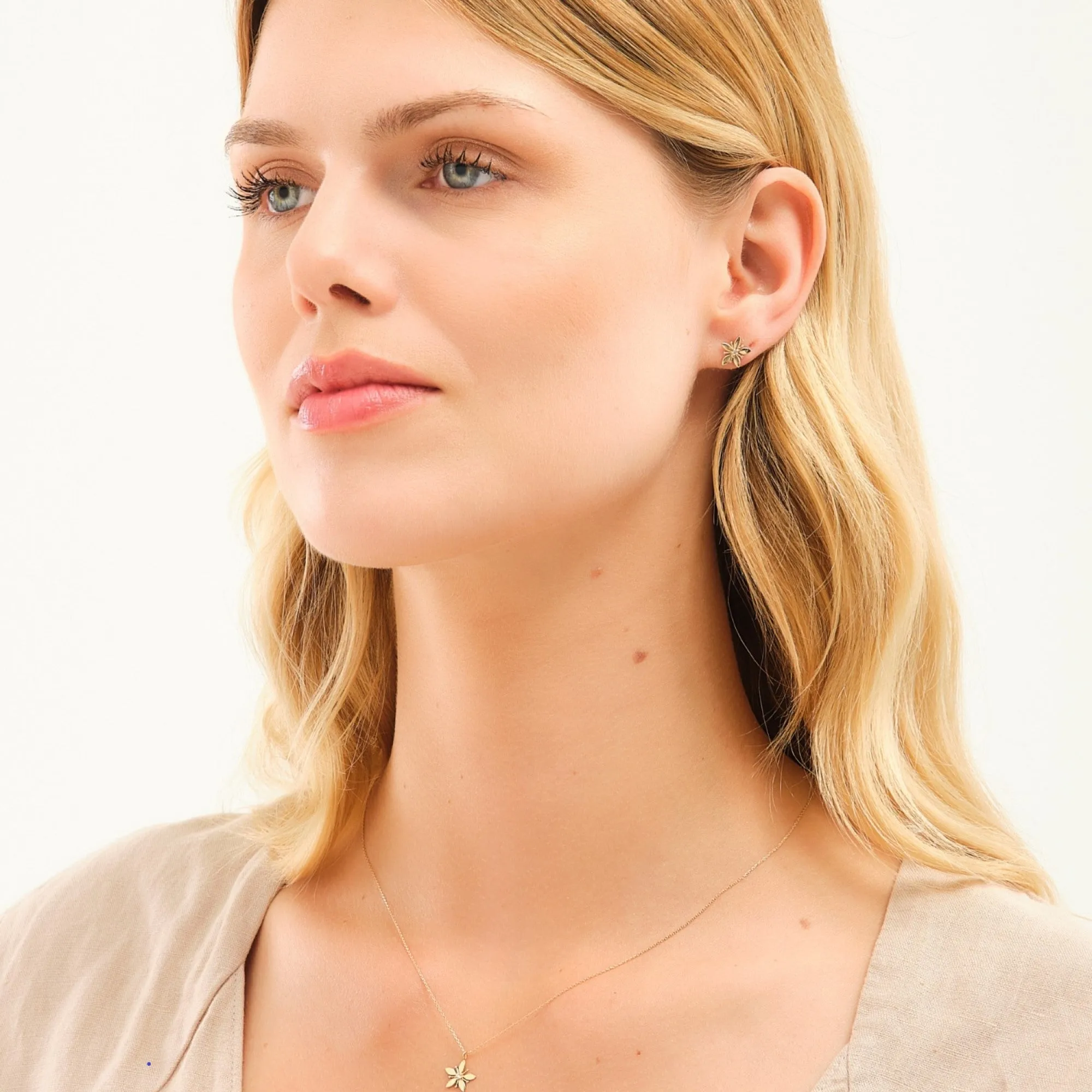 14K Solid Gold Olivia Floral Diamond Studs