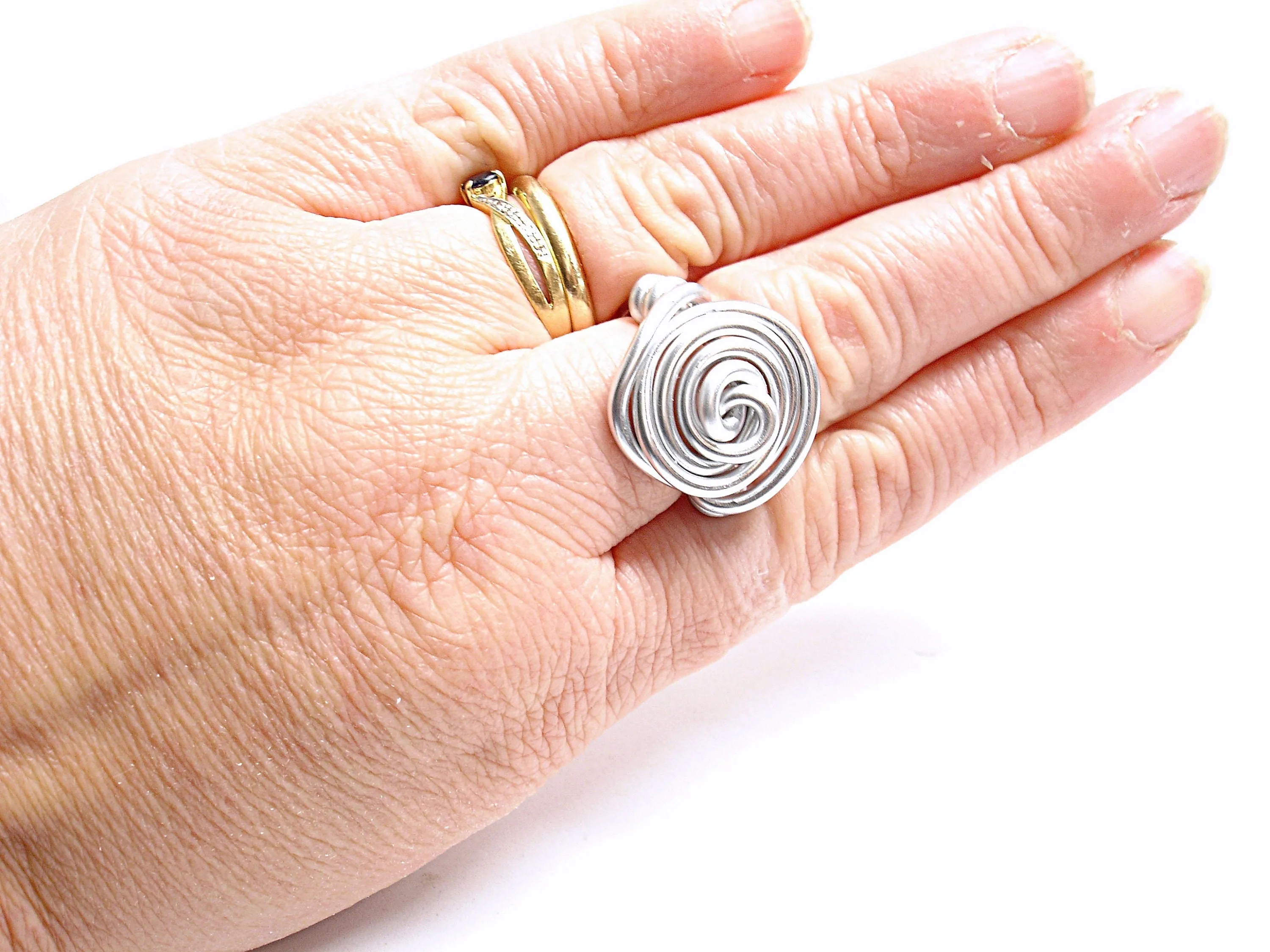 Aluminium chunky ring for women. Wire wrapped statement ring. Aluminum contemporary jewelry. Spiral ring