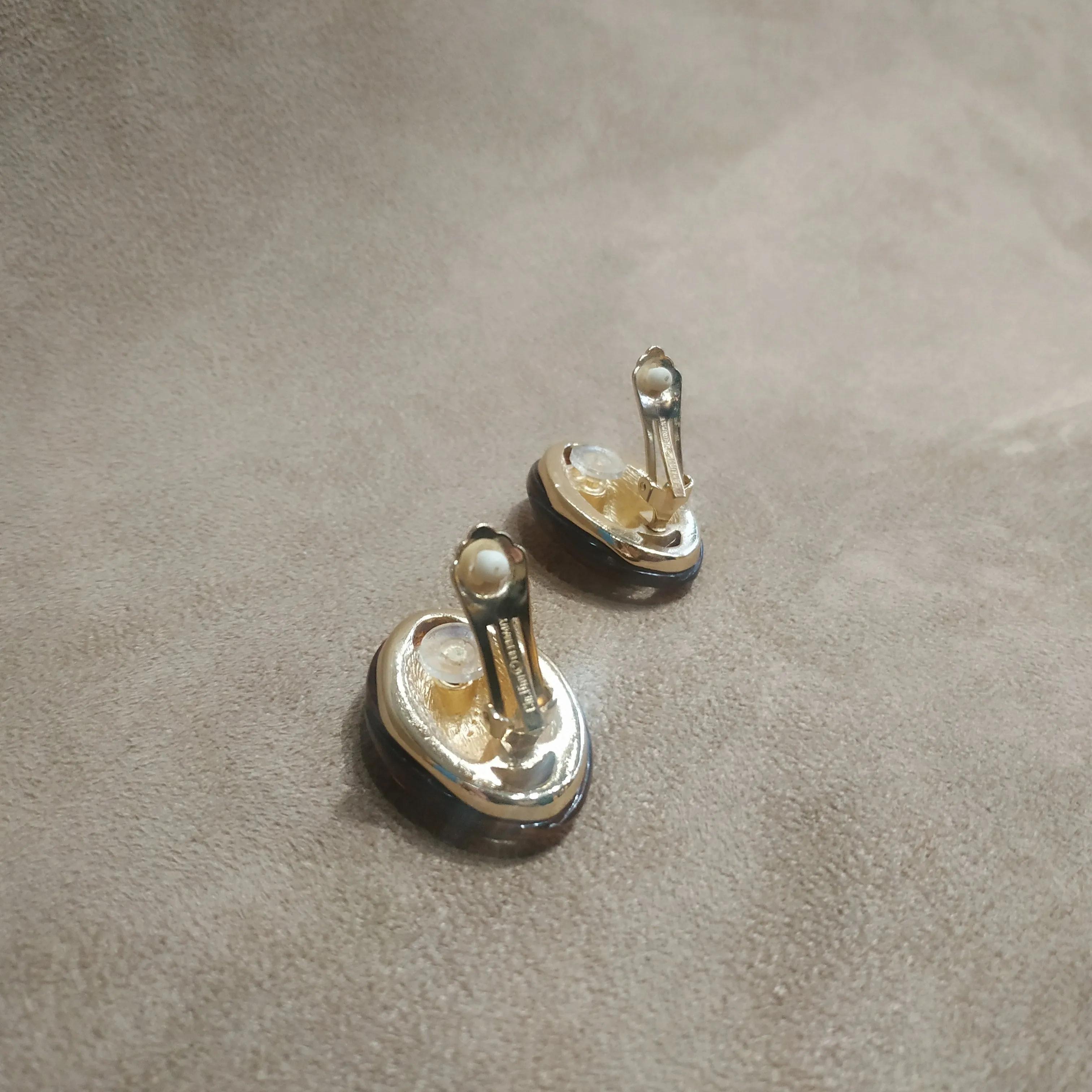 Dior Gold tortoiseshell acrylic  Oval vintage earrings