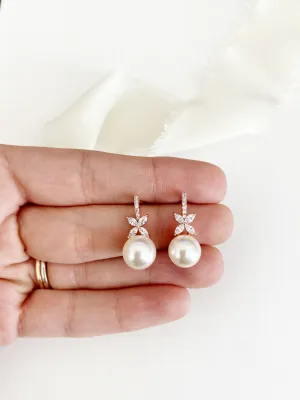 Dixie Pearl Stud Earrings