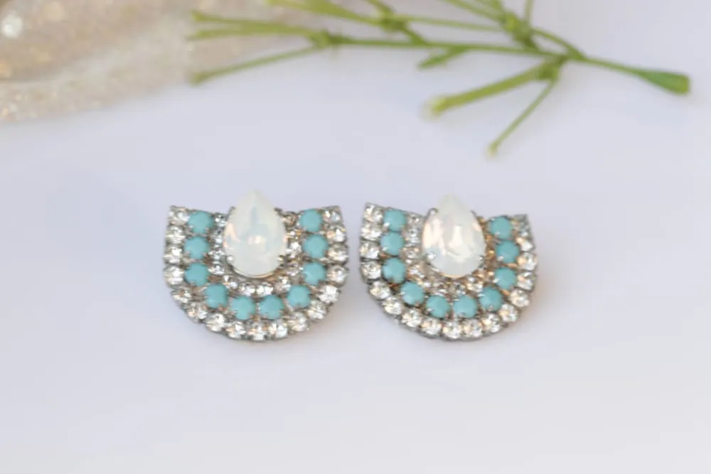 OPAL STUDS