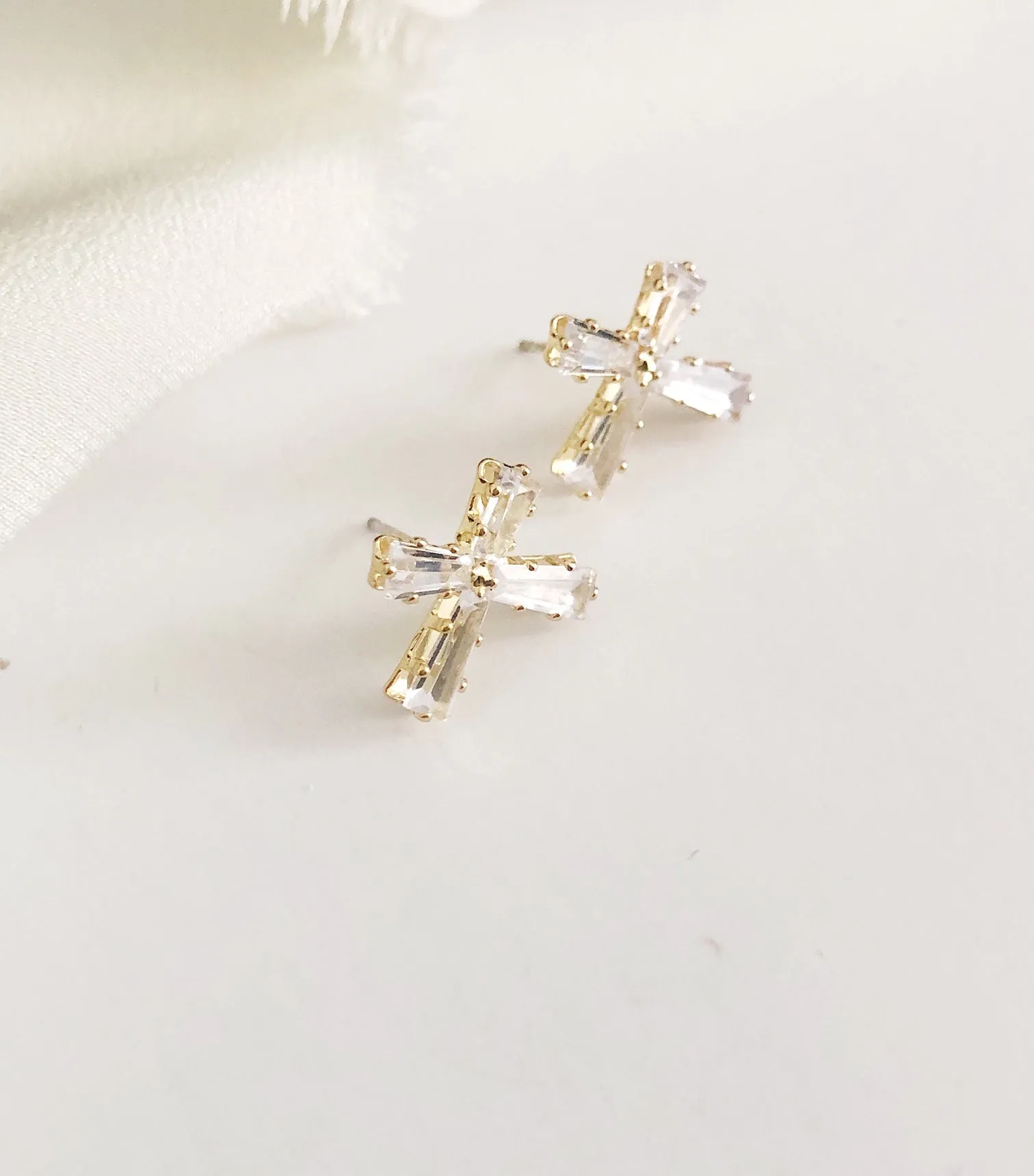 Samantha Diamond Stud Wedding Earrings