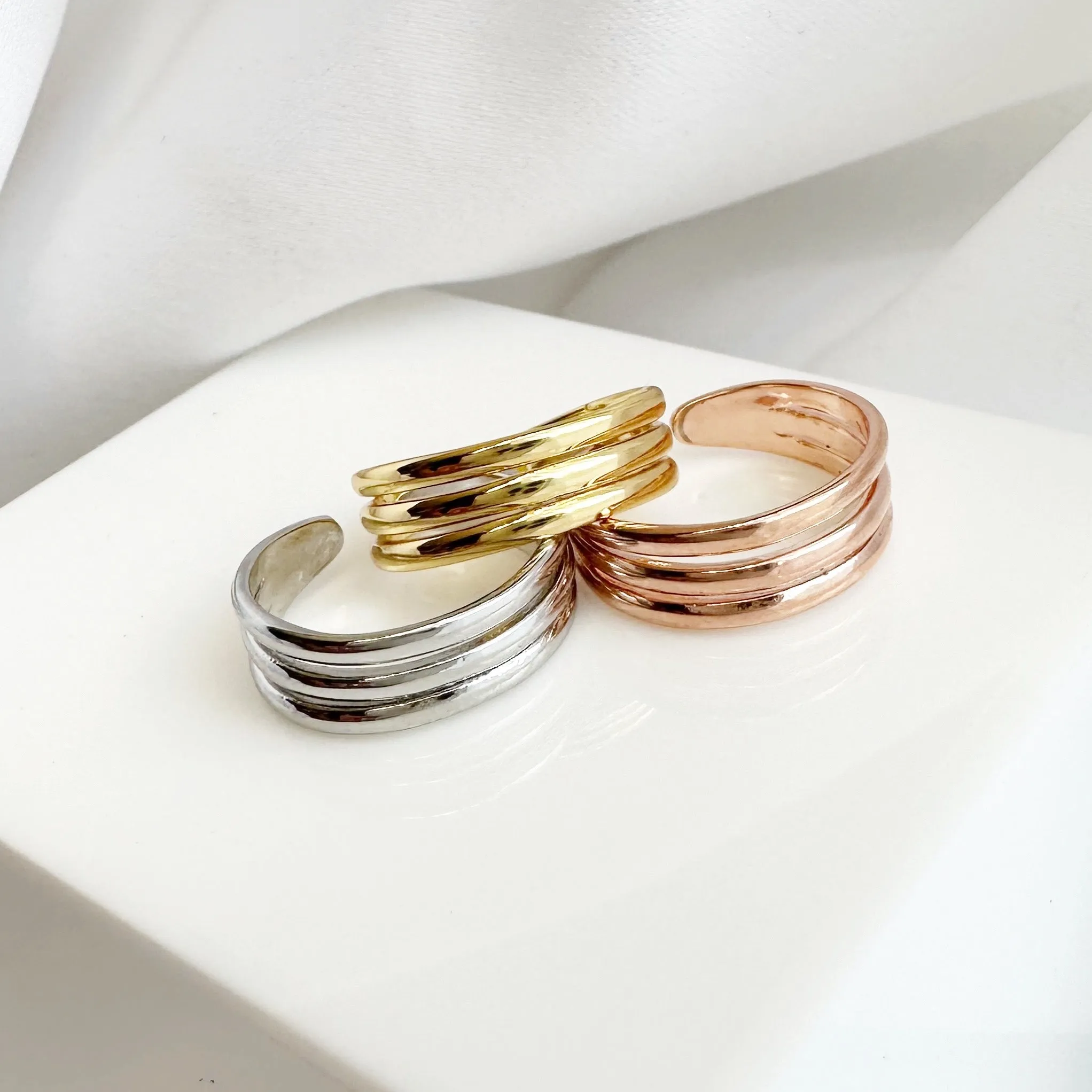 Three Band Gold Toe Ring