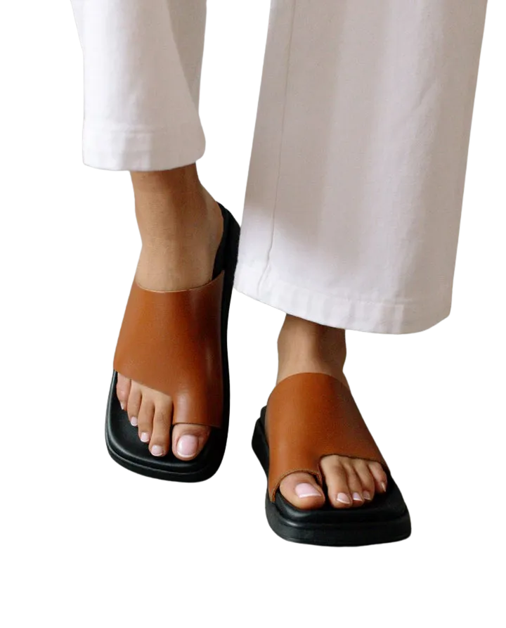 Toe Ring Flop Tan