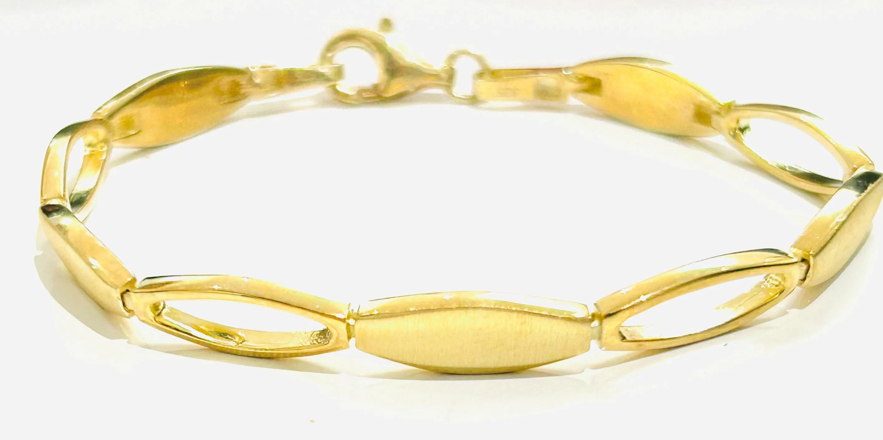Yellow Gold Satin And Polished Open Oval Bracelet